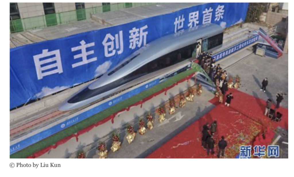 2021/01 China presents driving platform of 620 km/h MAGLEV train